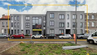 Opbrengsteigendom te koop in DEURNE