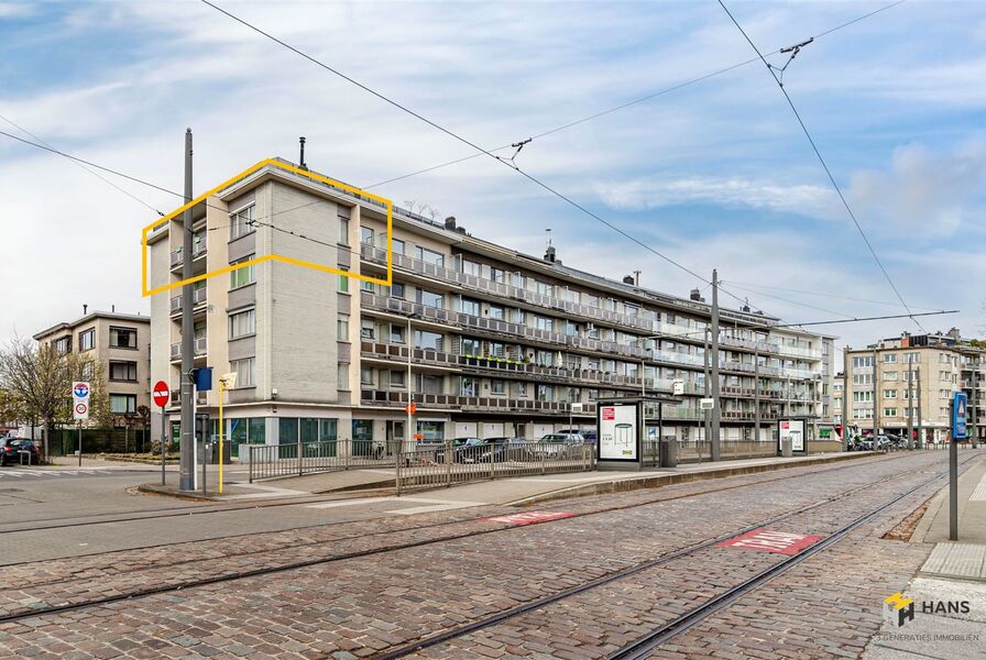 Appartement te koop in DEURNE