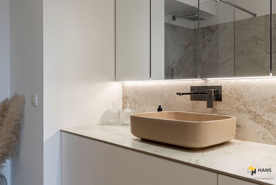 Appartement te koop in DEURNE