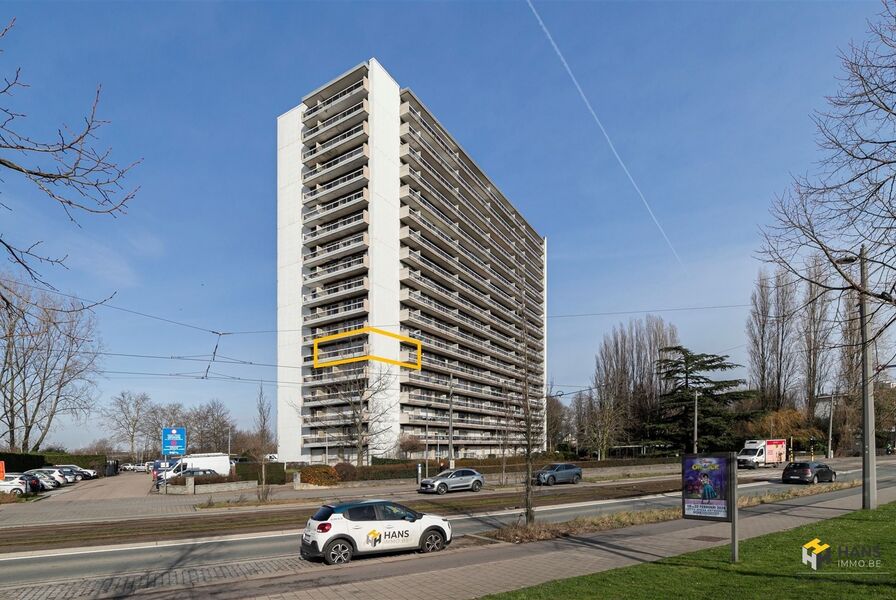 Appartement te koop in DEURNE