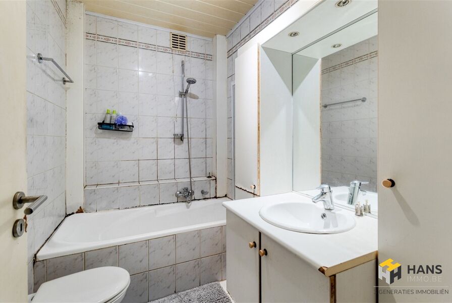 Gelijkvloers te koop in DEURNE