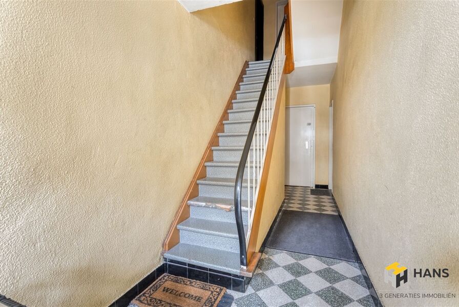 Gelijkvloers te koop in DEURNE