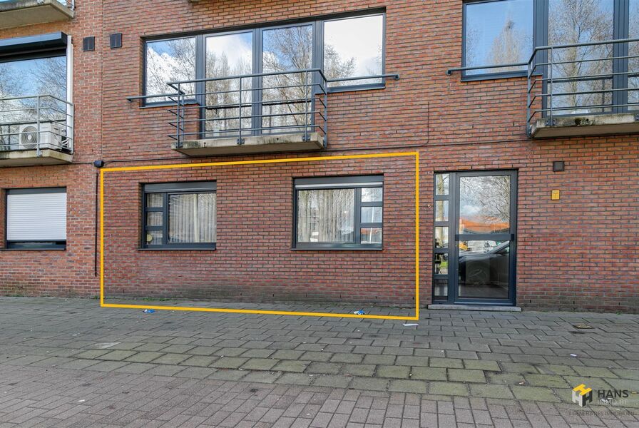 Gelijkvloers te koop in MERKSEM