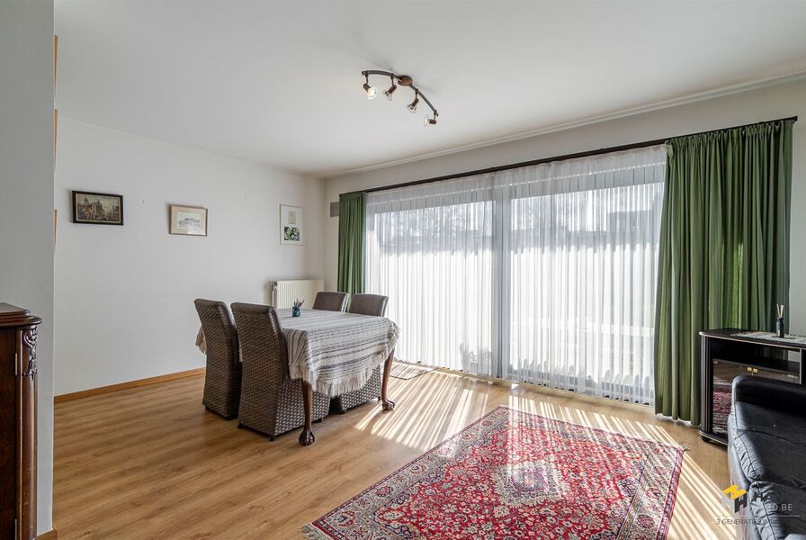 Gelijkvloers te koop in MERKSEM
