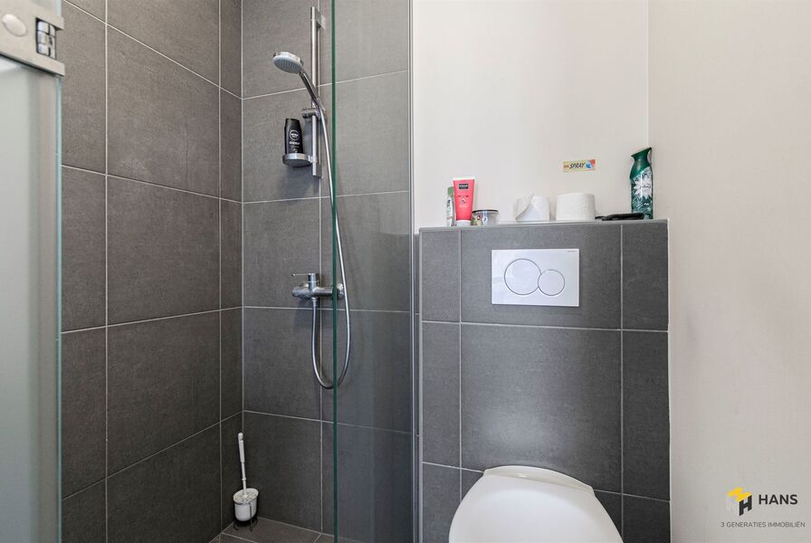 KOT / Kamer te koop in ANTWERPEN