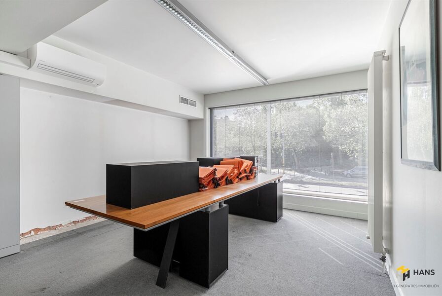 Opbrengsteigendom te koop in ANTWERPEN