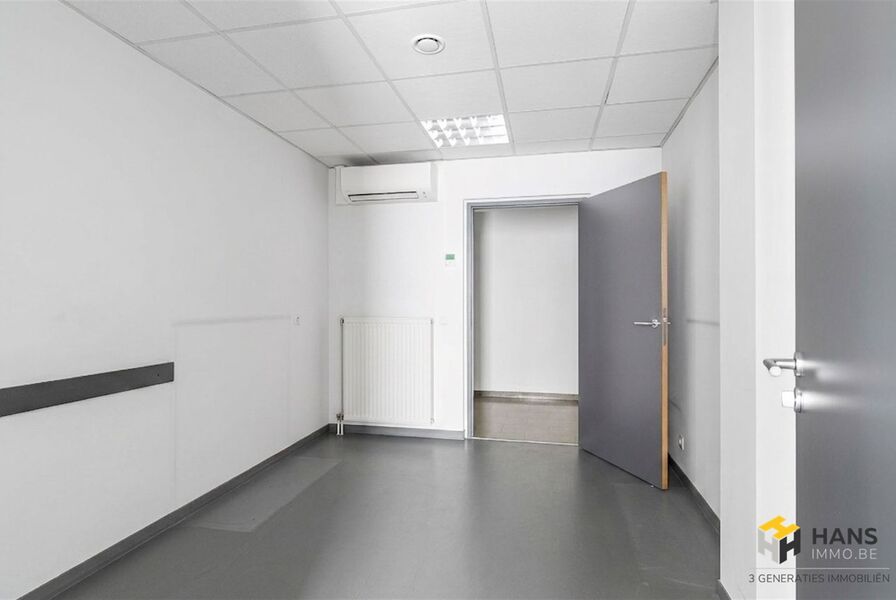 Opbrengsteigendom te koop in ANTWERPEN