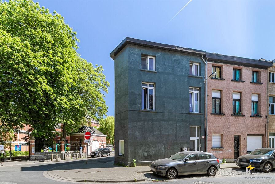 Opbrengsteigendom te koop in ANTWERPEN