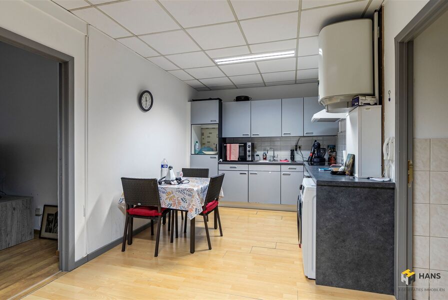 Opbrengsteigendom te koop in DEURNE