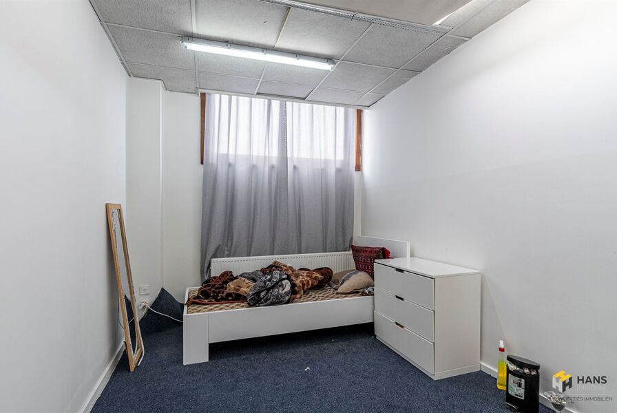 Opbrengsteigendom te koop in DEURNE