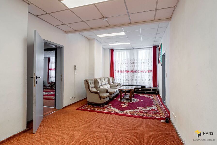 Opbrengsteigendom te koop in DEURNE