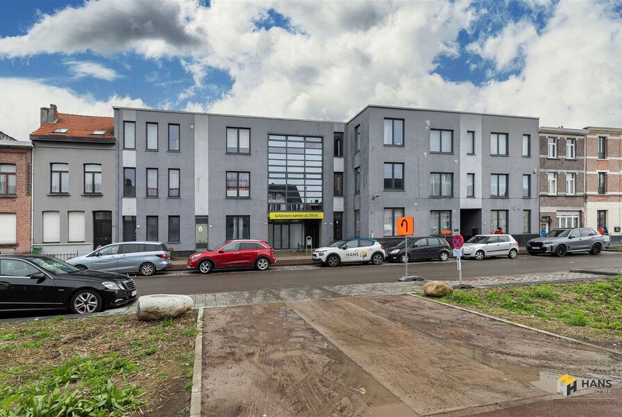 Opbrengsteigendom te koop in DEURNE