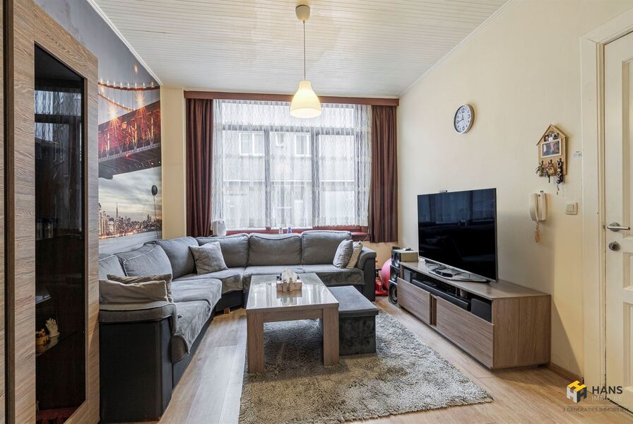 Opbrengsteigendom te koop in MORTSEL