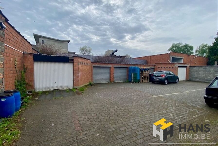 Parking / Garagebox te koop in DEURNE
