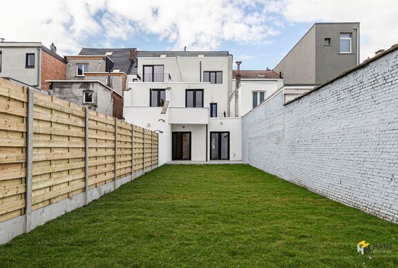 Gelijkvloers te koop in MERKSEM