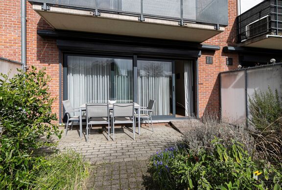 Gelijkvloers te koop in MERKSEM